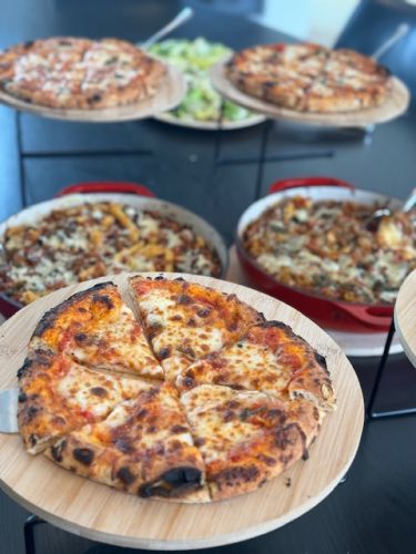 custom made pizzas